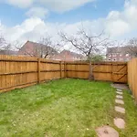 Coventry- Perchfoot 3 Bedroom Contractor And Pet-Friendly Spacious House By Sublime Stays