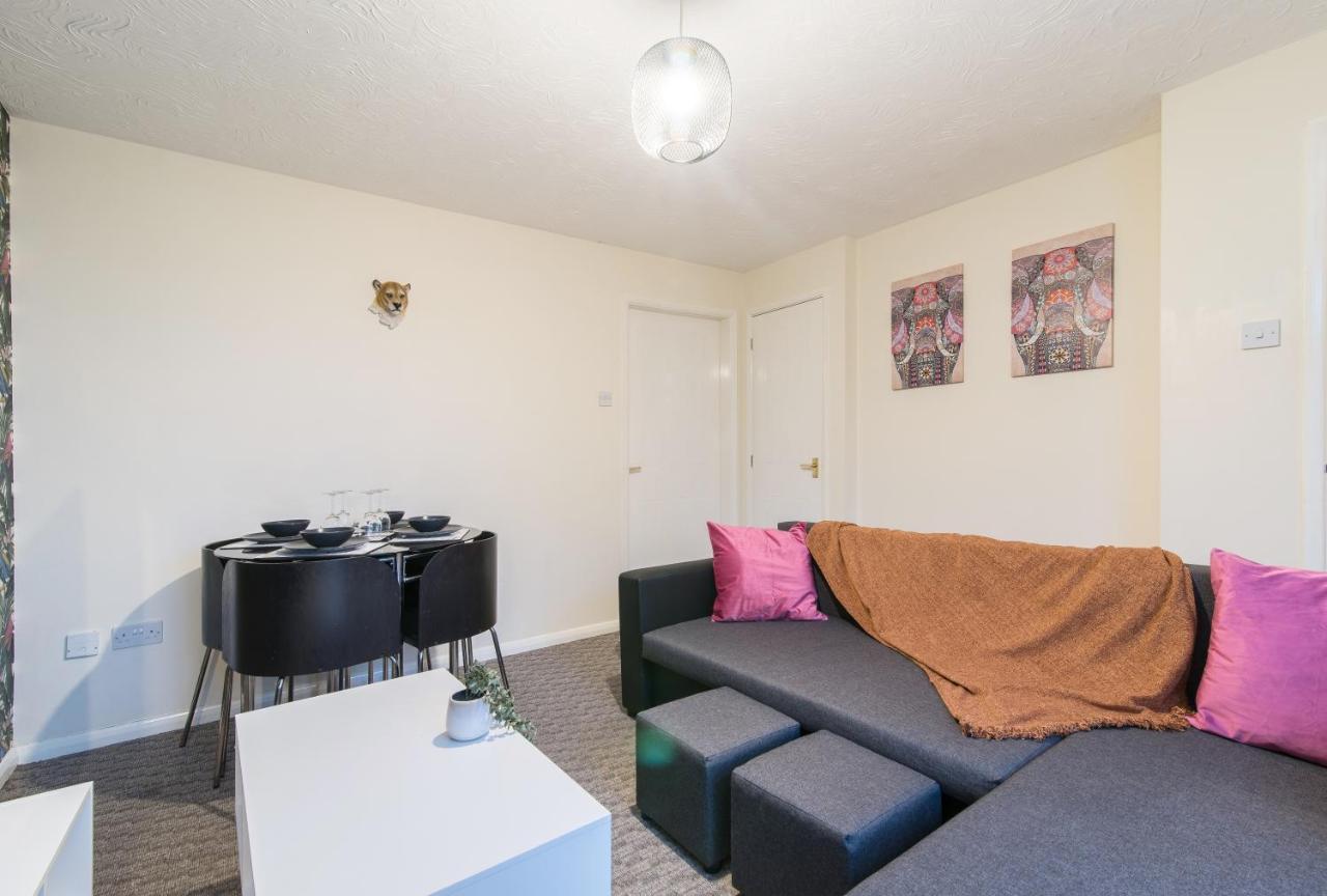 Coventry- Perchfoot 3 Bedroom Contractor And Pet-friendly Spacious House By Sublime * Coventry